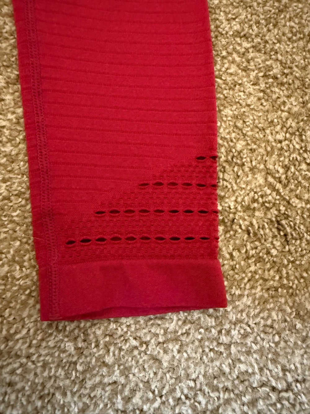 Gymshark Raspberry Leggings - Picture 3 of 6